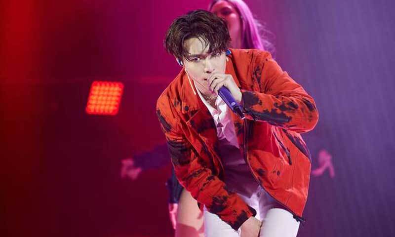 레이, 엑소 팬미팅 불참 "불가피한 사정"