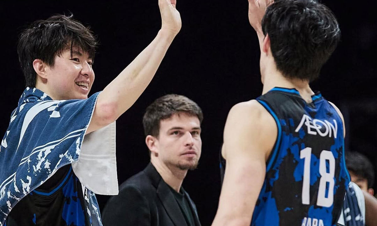 와타나베 꺾은 이현중, 시즌 100번째 3점슛 정조준