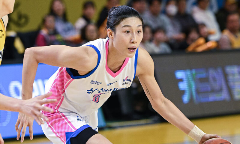 ‘3전4기’ 새해 첫승…삼성생명, KB 꺾고 연패 탈출