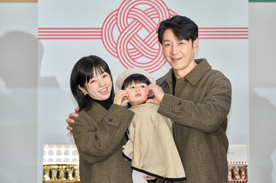 심형탁-히라이 사야-심하루,세 가족 완전체의 첫 공식 행사 [SW포토] 