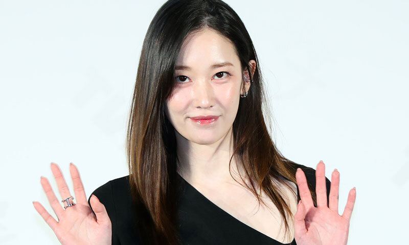 전종서, 이충현 감독과 기획사 설립 논란