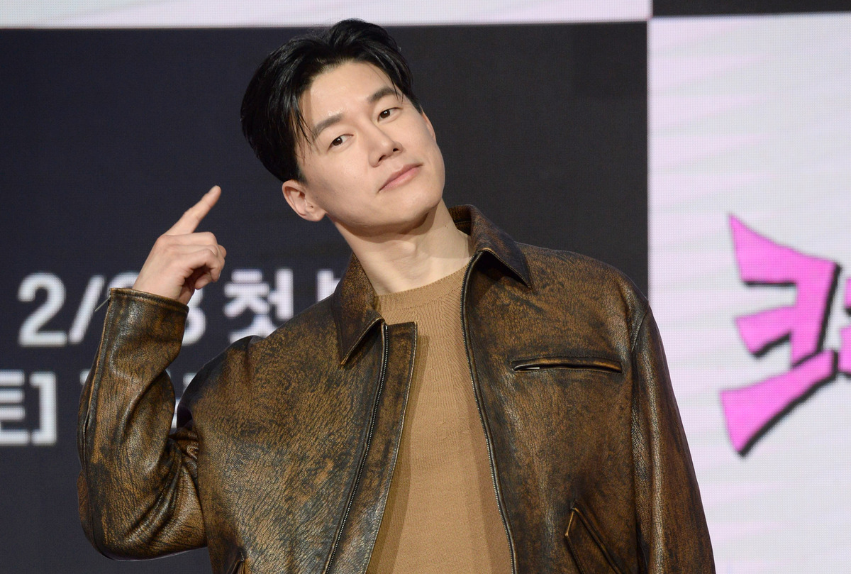 [SW포토] 김무열이 표현하는 크레이지 포즈