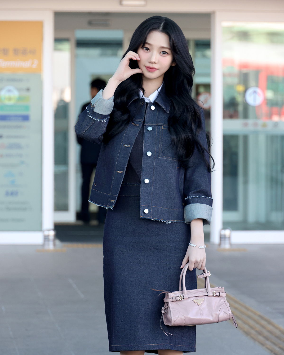 에스파 카리나. 자료=프라다(PRADA) 제공