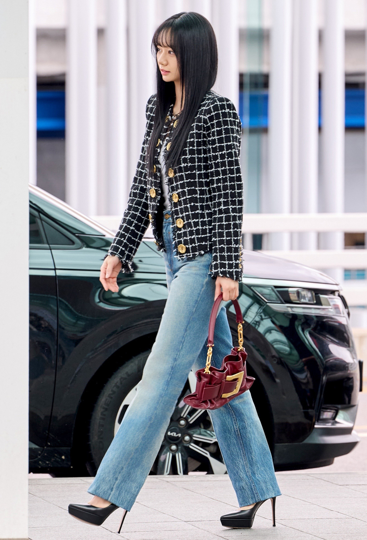 배우 혜리. 자료=발망 (BALMAIN) 제공