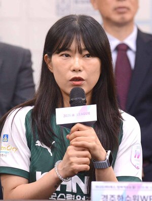 [SW포토]여자축구 경주한수원WFC 부주장 전은하