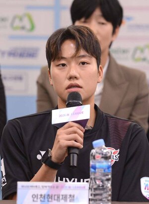 [SW포토]여자축구 인천현대제철 주장 김민정