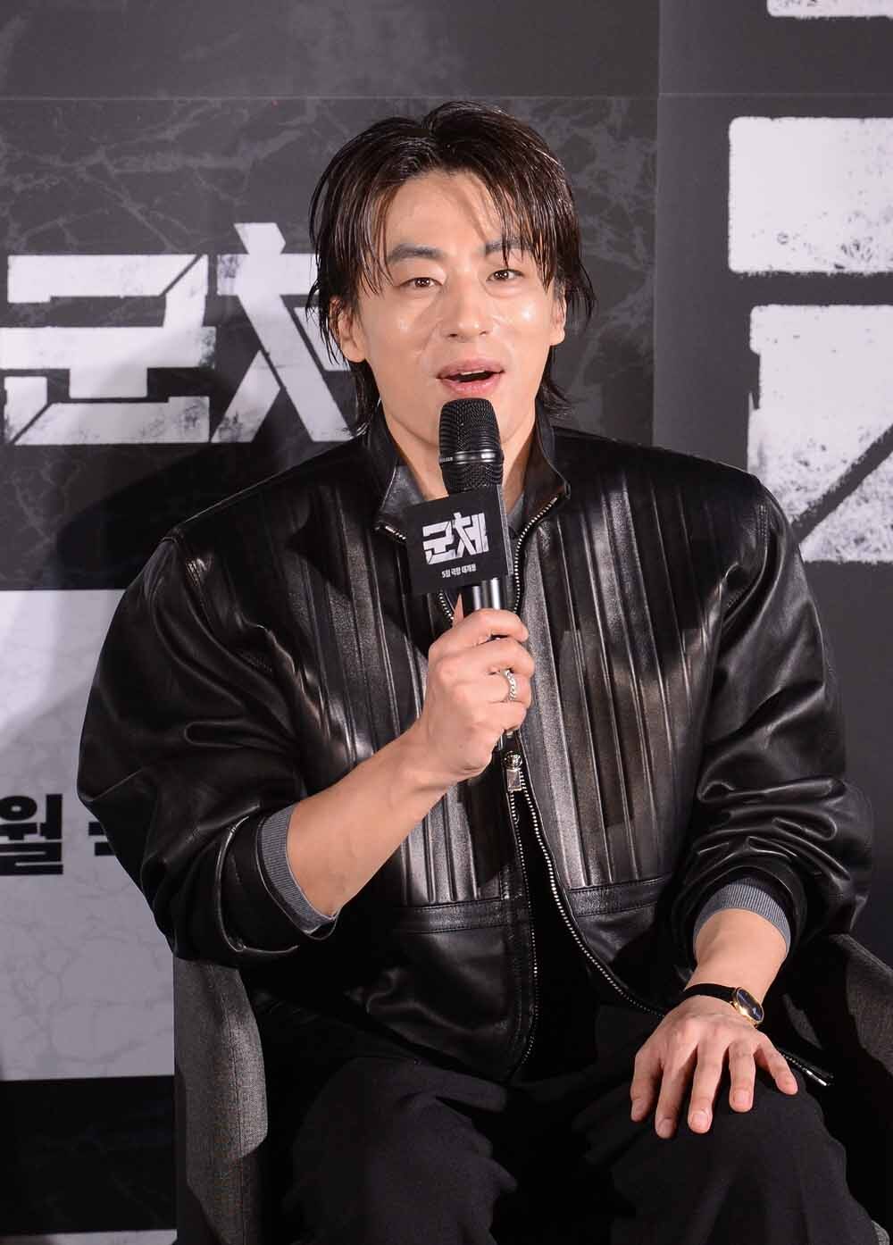 [SW포토]배우 구교환,'영화 군체 에서 만나요'