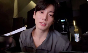 BTS 정국, 심야 라방 사과 “아미에게 미안”