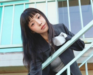 손나은, ‘독보적 슬림핏’ 