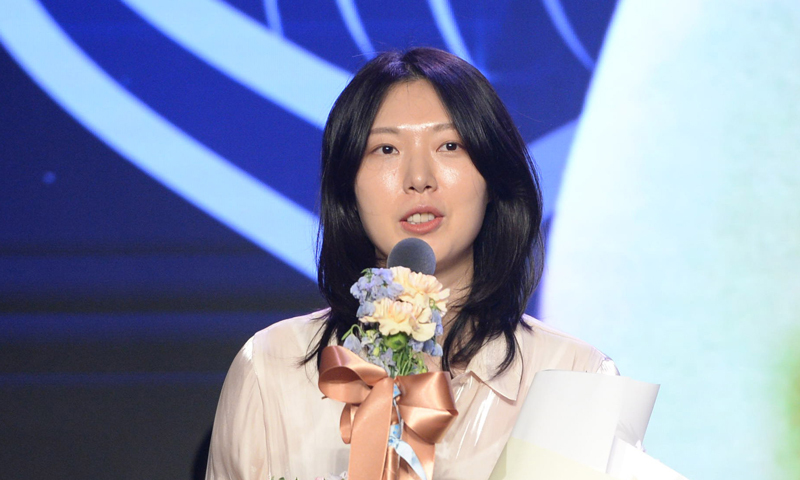 ‘블로퀸’ 양효진, 베스트7-신기록상 품으며 ‘뜨거운 안녕’