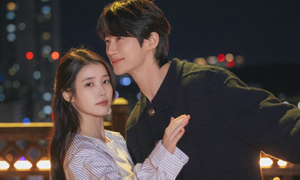 아이유·변우석, ‘요트 키스신’ 터졌다