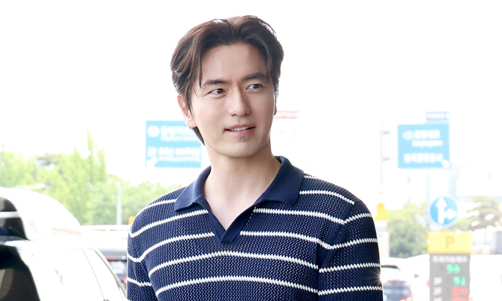 배우 이진욱, 진짜 ‘남신’의 출국길 스타일링