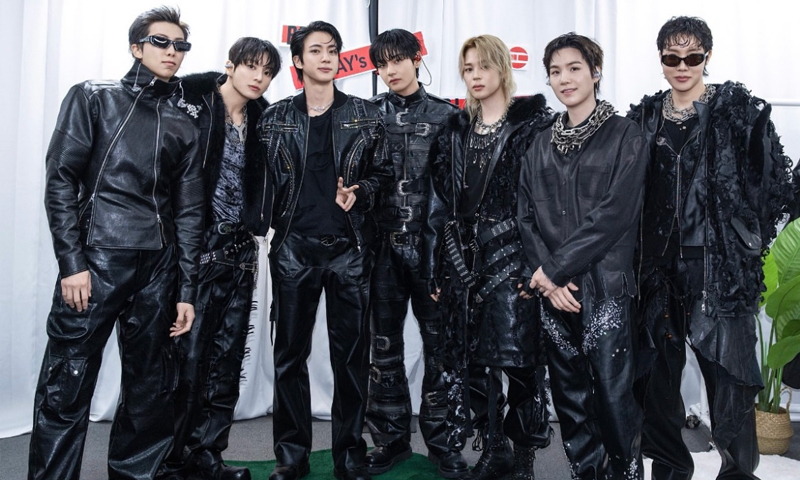 BTS, 공연 75분 지연…하이브 사과