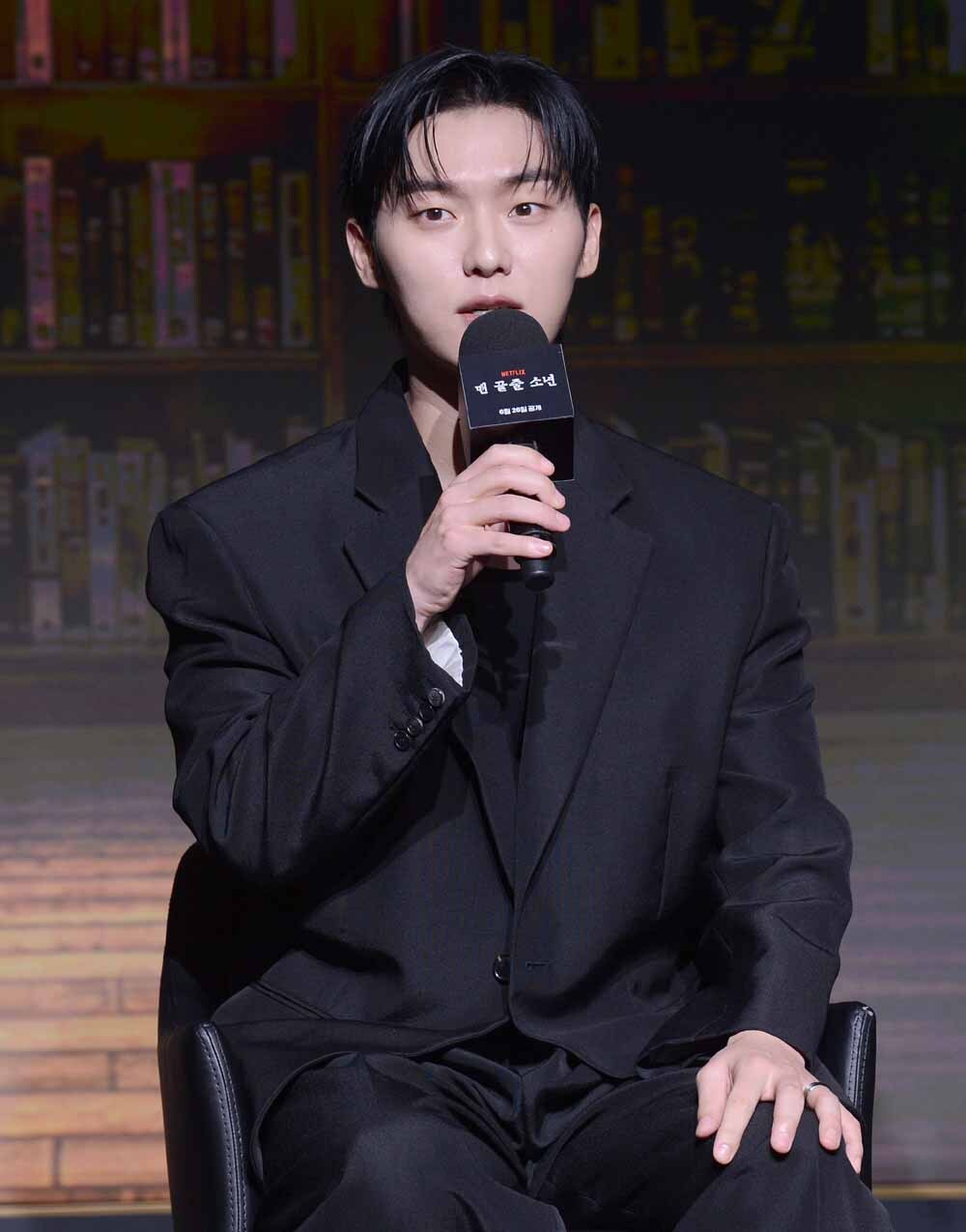 [SW포토]배우 최현욱,'밥은 제가 사겠습니다'