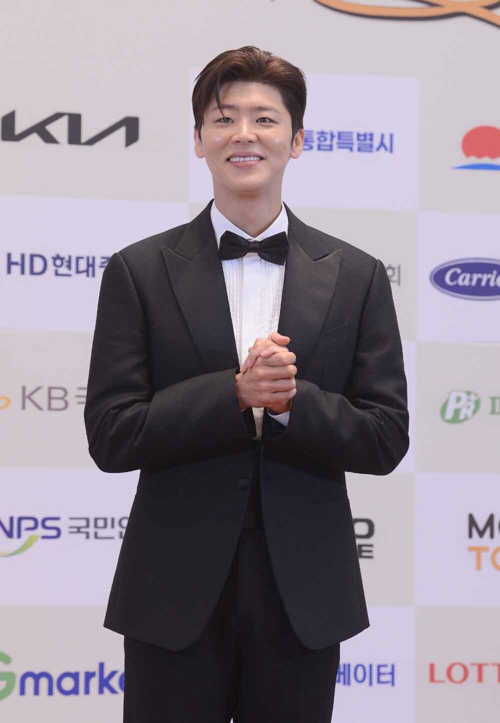 [SW포토]부드러운 미소의 가수 박지현