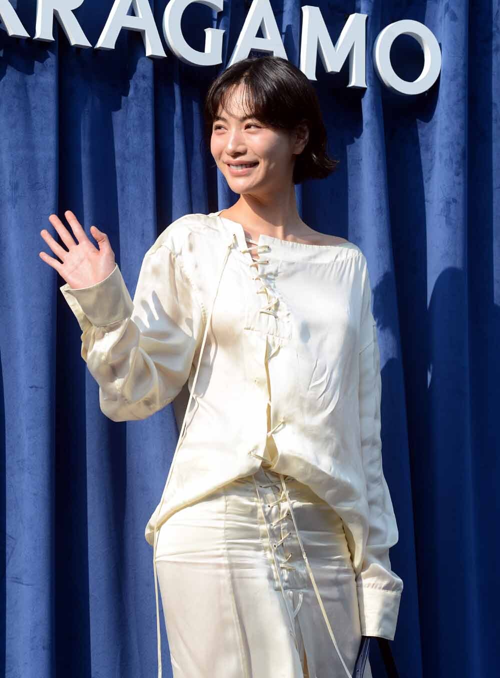 [SW포토]더위 식히는 나나의 미소