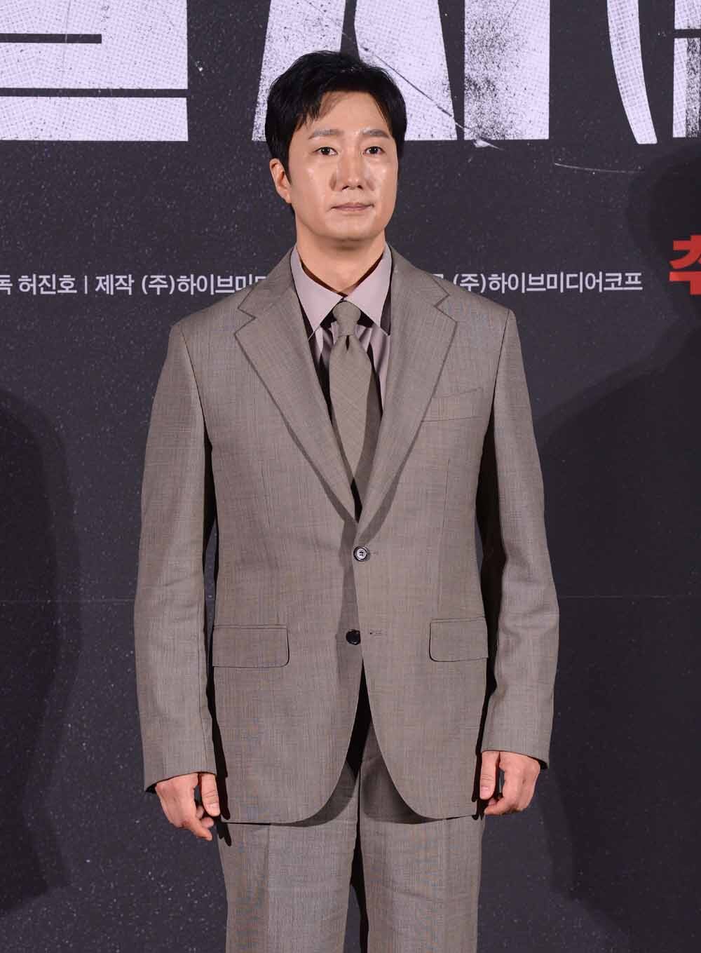 [SW포토]배우 박해일,'극장에서 만나요'