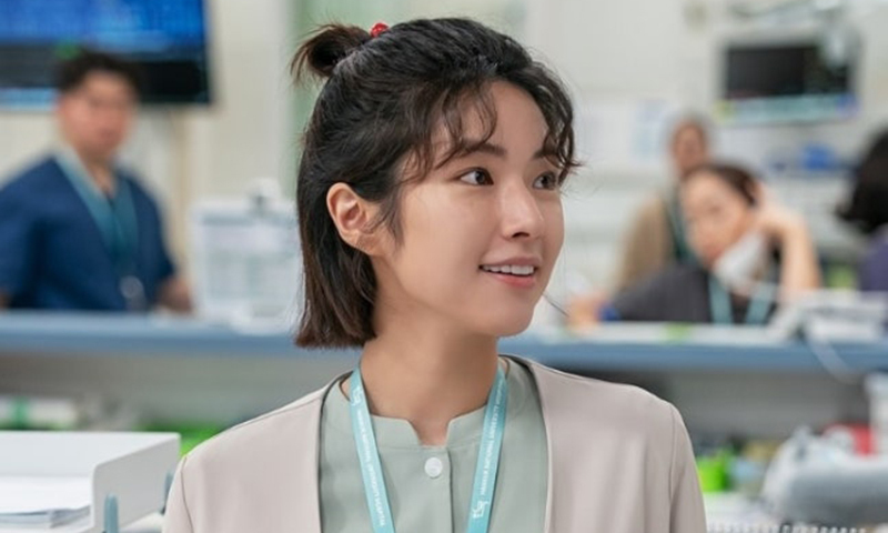 하영, 논란 여파에 대표작 '중증' 자진하차