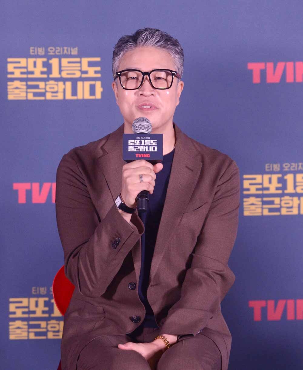 [SW포토]'로또 1등도 출근합니다' 윤영빈 감독