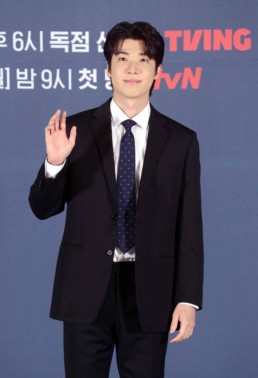 [SW포토]오늘도 출근하는 홍진기 입니다