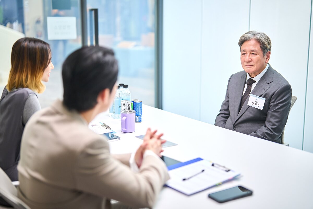 영화 인턴 스틸컷. 워너브라더스코리아 제공
