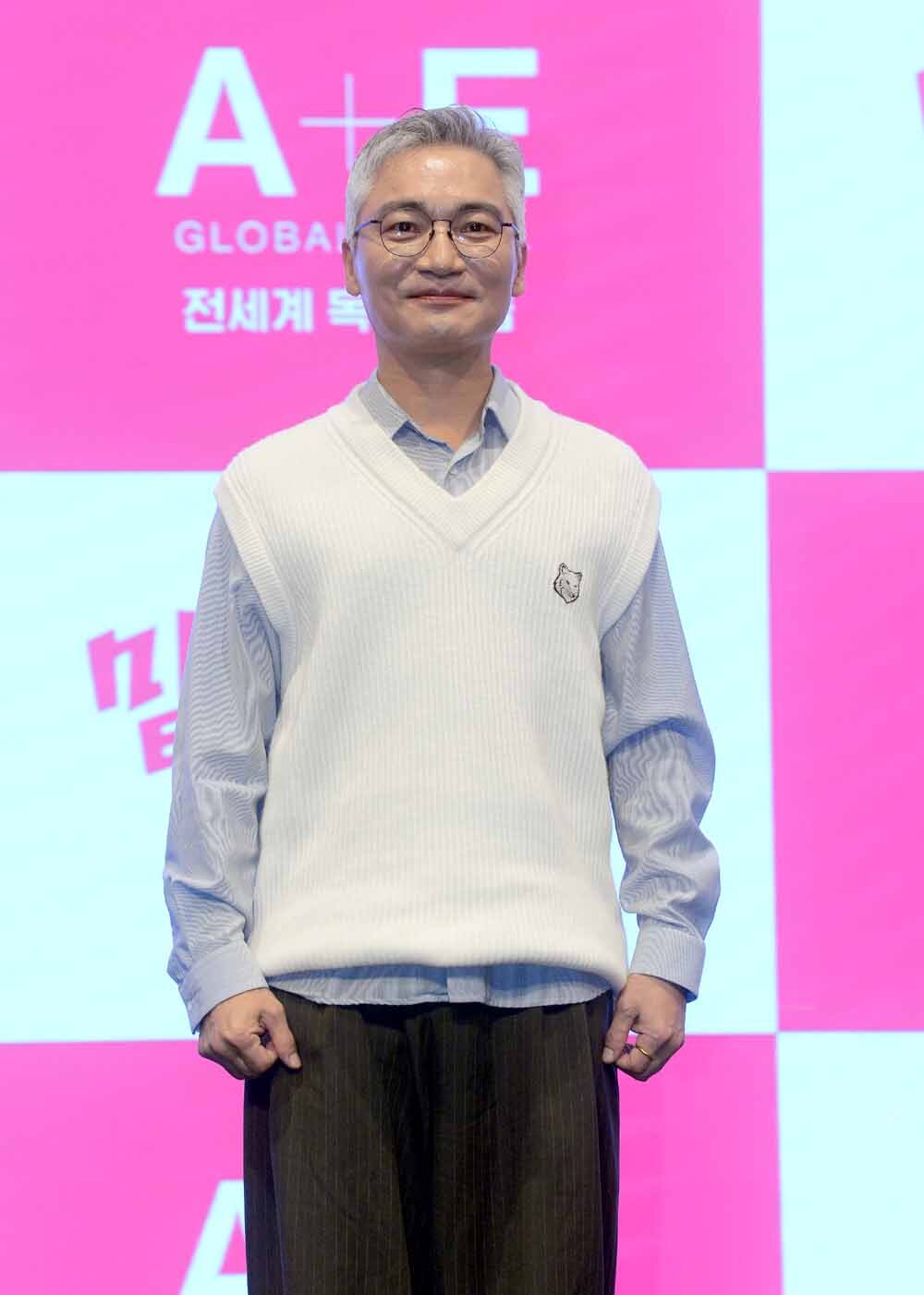 [SW포토]조재윤 인사드려요