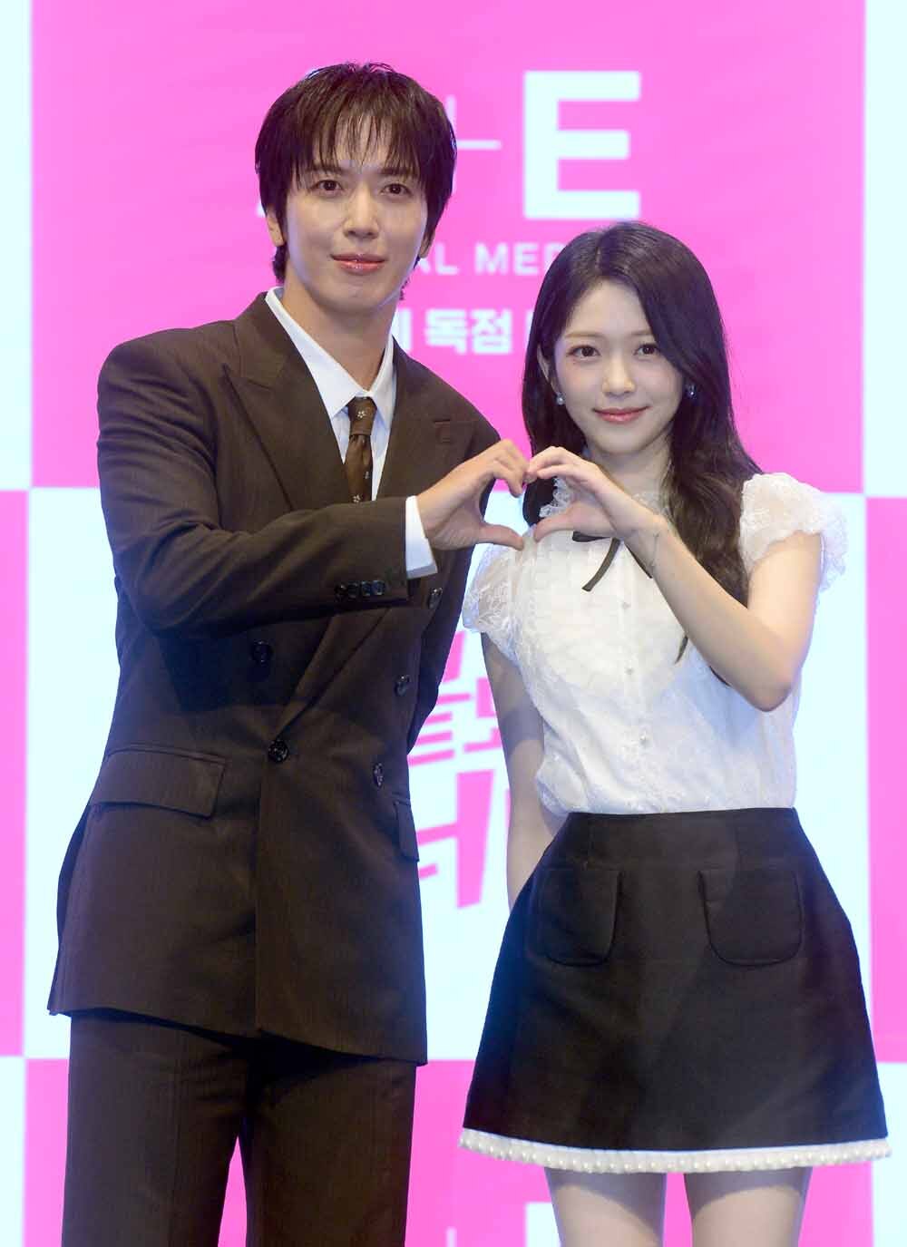 [SW포토]정용화-한승희,'지켜봐 주세요'
